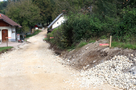 OBNOVA CESTE DOBEC 05 FOTO LJUBO VUKELIČ